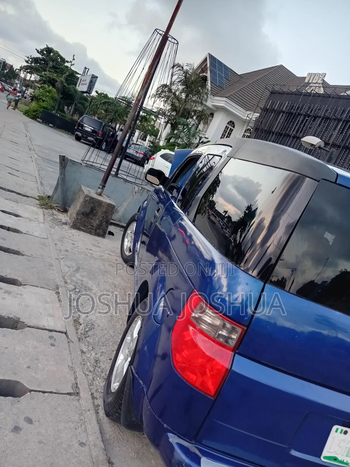 Honda Element DX Automatic 2004 Blue