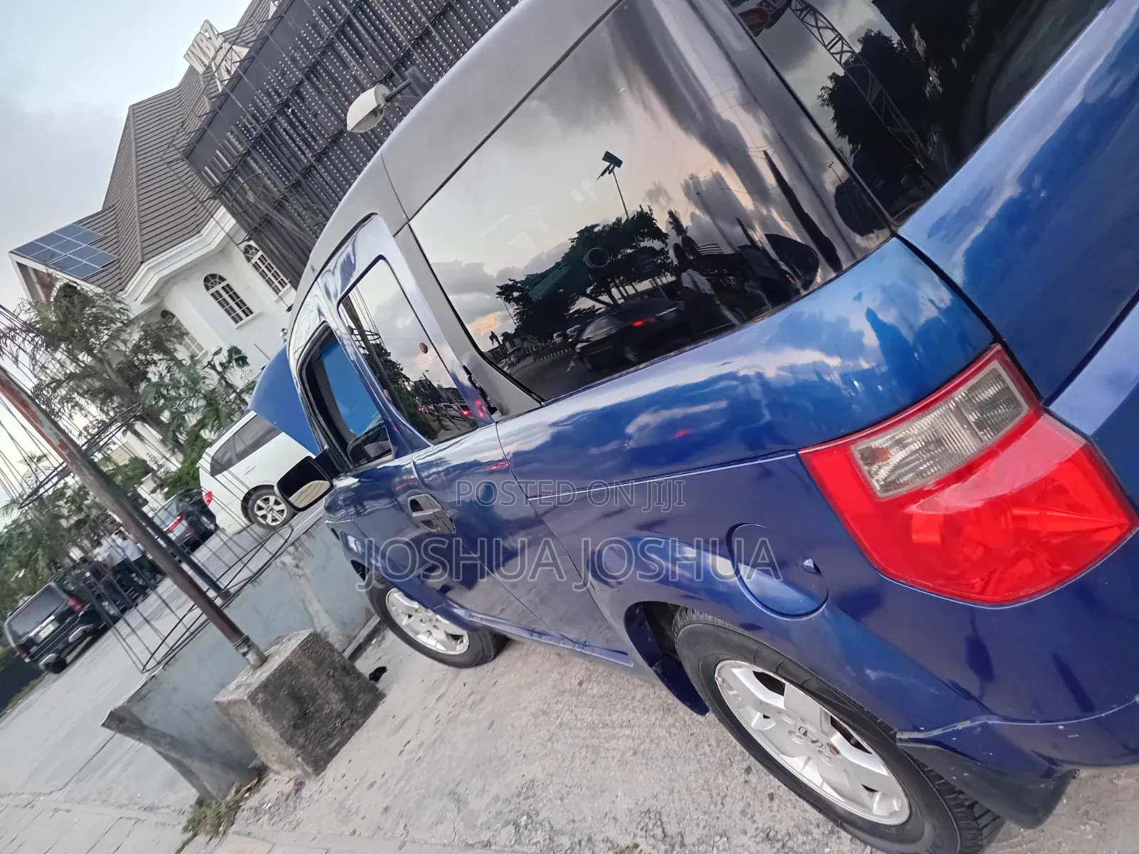 Honda Element DX Automatic 2004 Blue