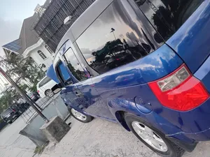 Honda Element DX Automatic 2004 Blue