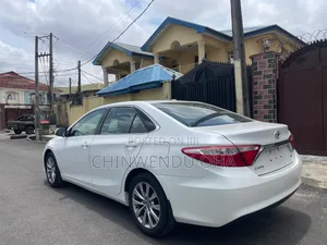 Toyota Camry 2015 White