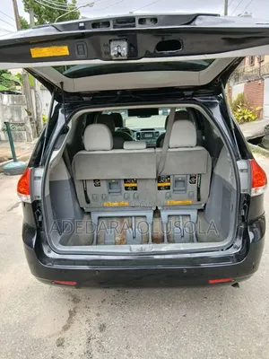 Toyota Sienna 2013 Black