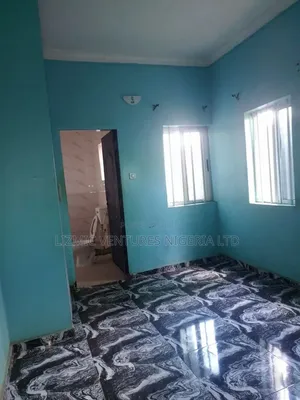 2bdrm Apartment in Isuti, Ikotun/Igando for rent