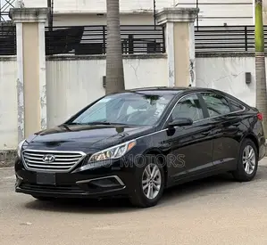 Hyundai Sonata Base Sedan FWD (2.4L 4cyl 6A) 2017 Black