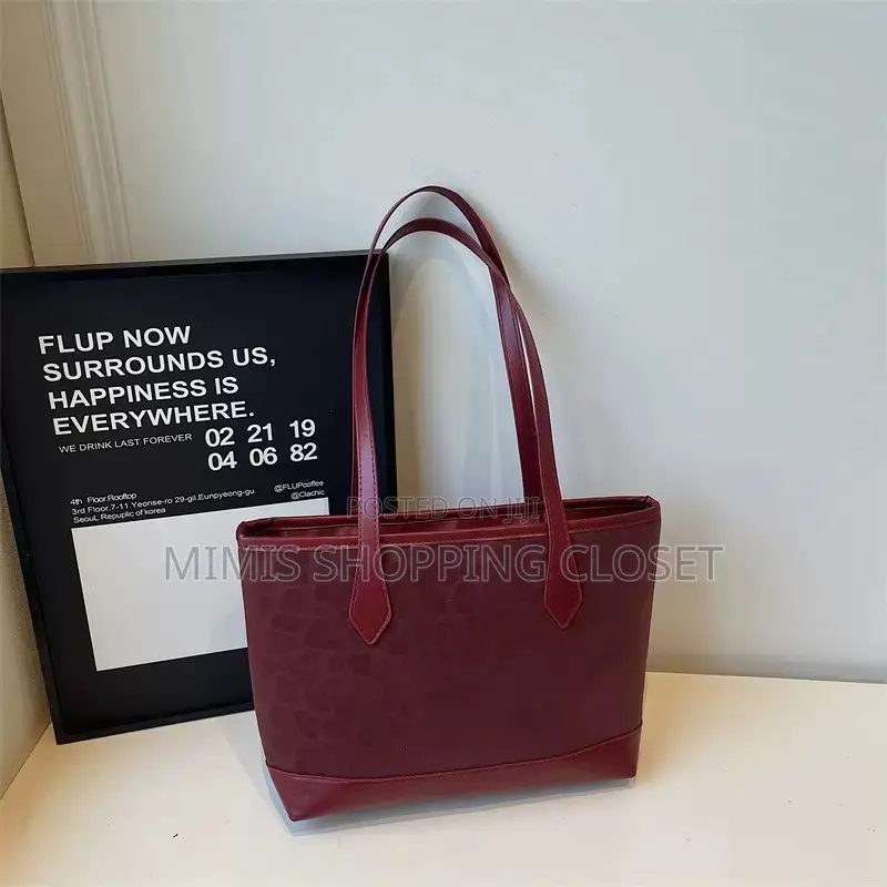 Simple Nitch Tote Bag