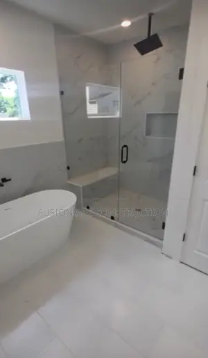 Frameless Glass Door & Bathroom Cubicle Door