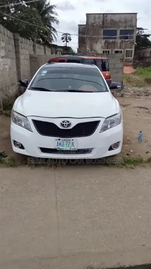 Toyota Camry 2010 White