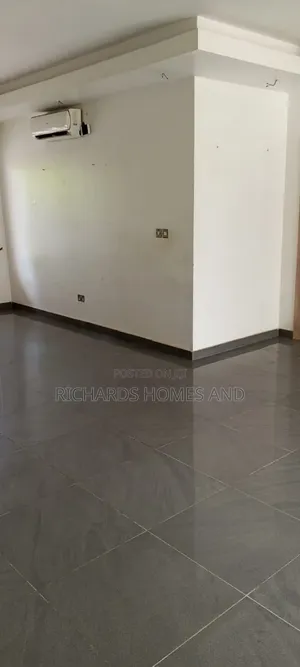 3bdrm Apartment in Banana Island for rent