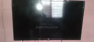 JVC Smart TV 32" Led