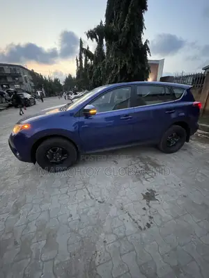 Toyota RAV4 LE 4dr SUV AWD (2.5L 4cyl 6A) 2014 Blue