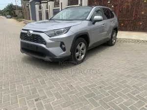 Toyota RAV4 2020 Silver