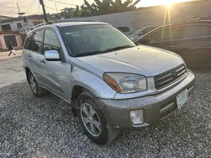Toyota RAV4 Automatic 2003 Silver