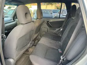 Toyota RAV4 Automatic 2003 Silver