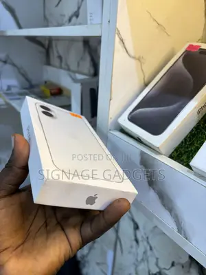 New Apple iPhone 16 Plus 128 GB White