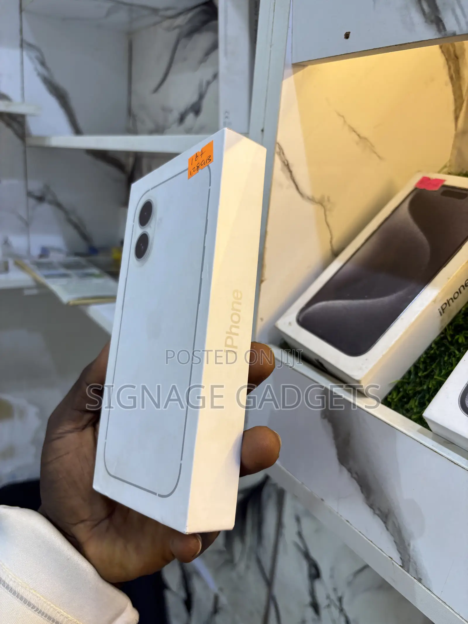 New Apple iPhone 16 Plus 128 GB White