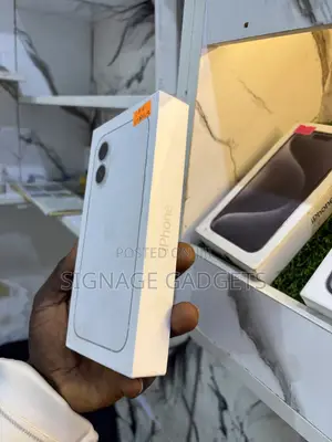 New Apple iPhone 16 Plus 128 GB White
