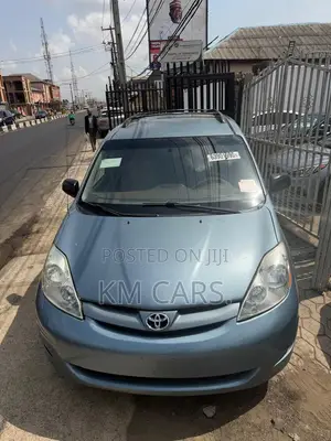 Toyota Sienna 2006 Blue