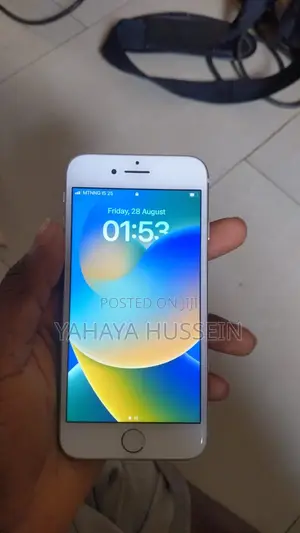 Apple iPhone 8 64 GB White