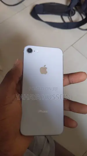 Apple iPhone 8 64 GB White