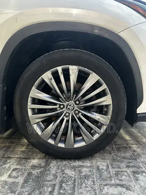 Toyota Highlander Limited AWD 2020 White