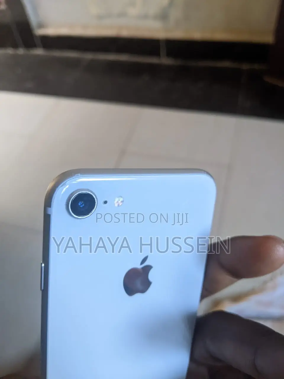 Apple iPhone 8 64 GB White