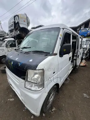 Suzuki Every 2012 White