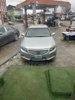 Honda Accord 2010 Silver