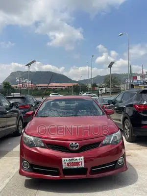 Toyota Camry SE 4dr Sedan (2.5L 4cyl 6A) 2013 Red