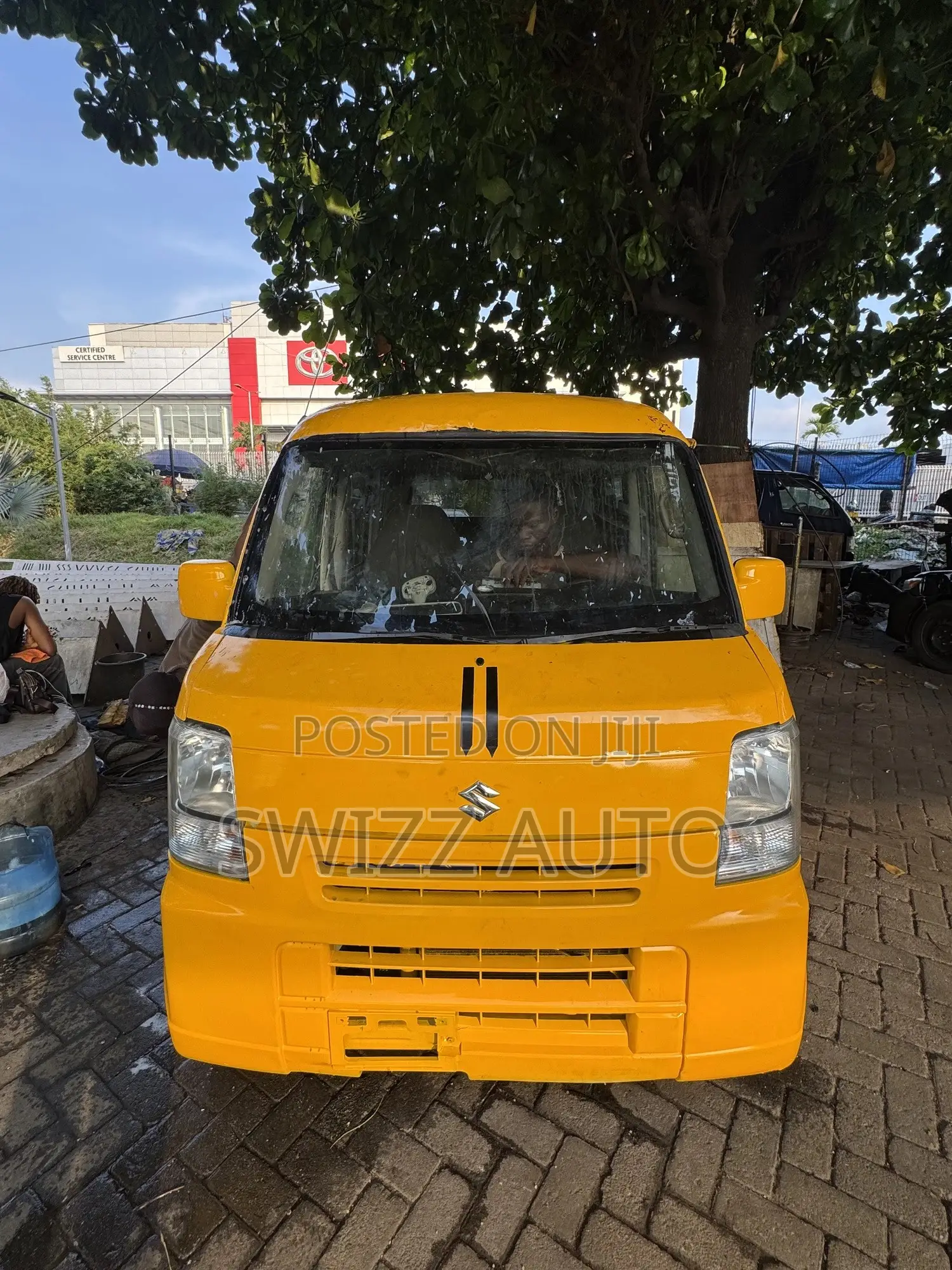 Suzuki Every 2012 Yellow