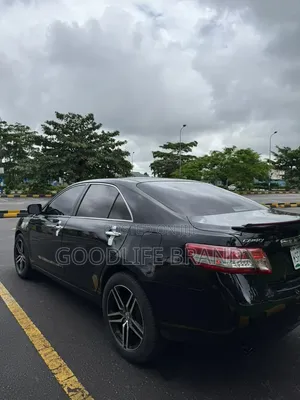 Toyota Camry XLE V6 4dr Sedan (3.5L 6cyl 6AM) 2009 Ivory