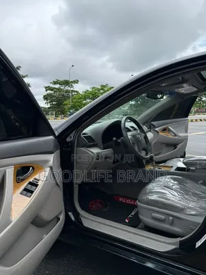 Toyota Camry LE V6 4dr Sedan (3.5L 6cyl 6AM) 2009 Maroon