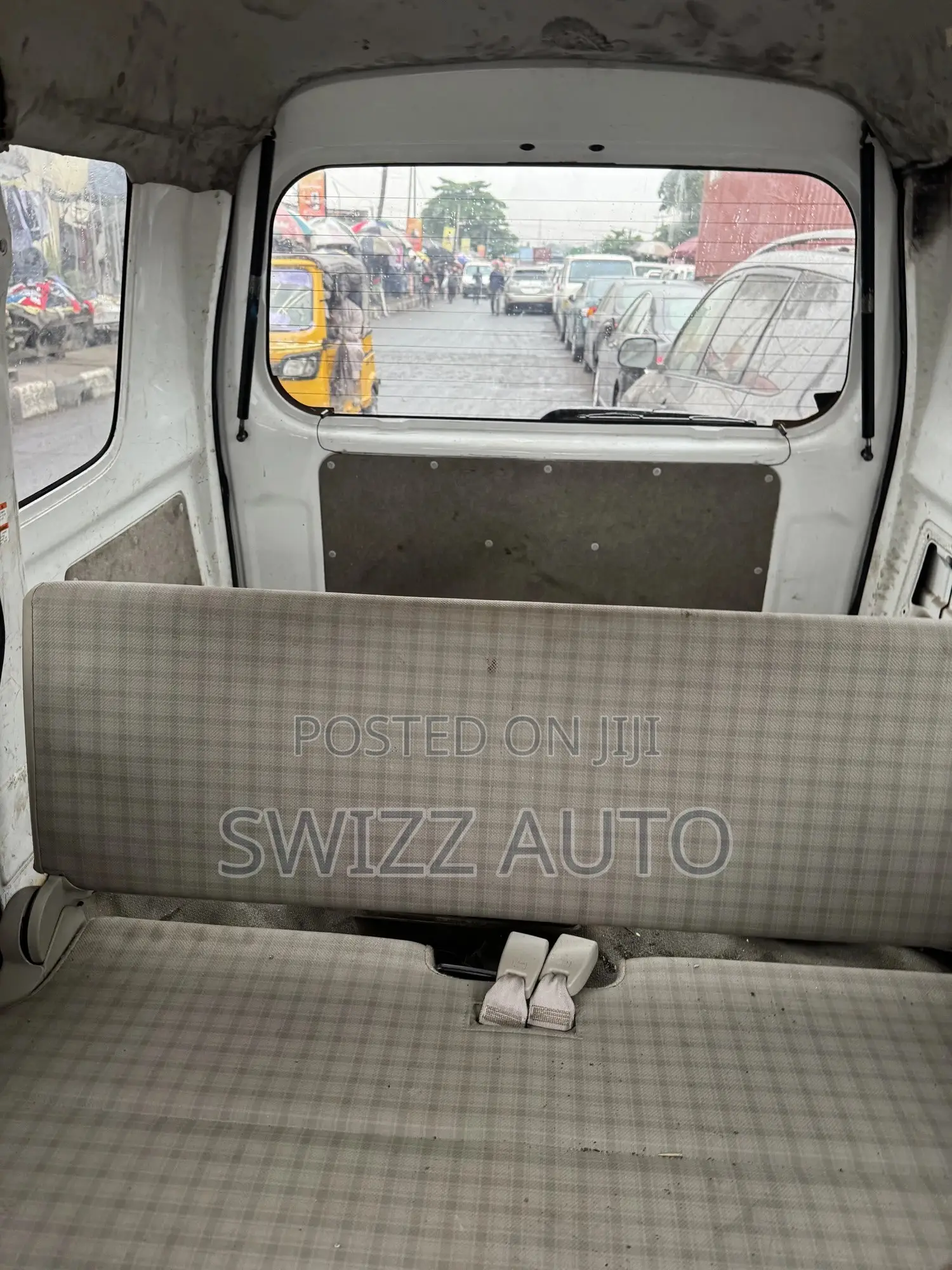 Suzuki Every 2012 White
