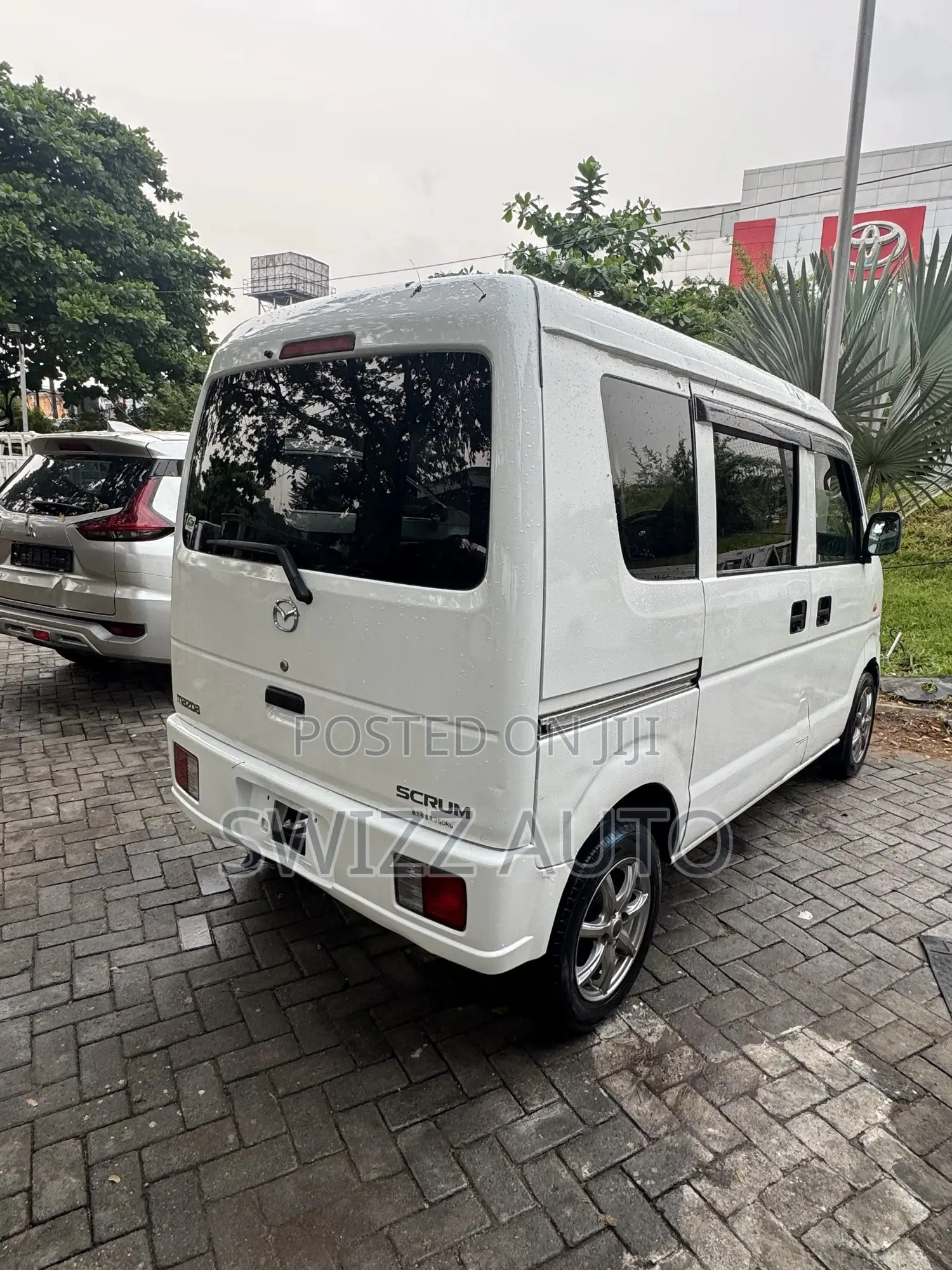 Suzuki Every 2012 White
