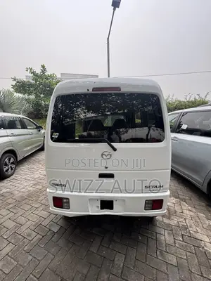 Suzuki Every 2012 White