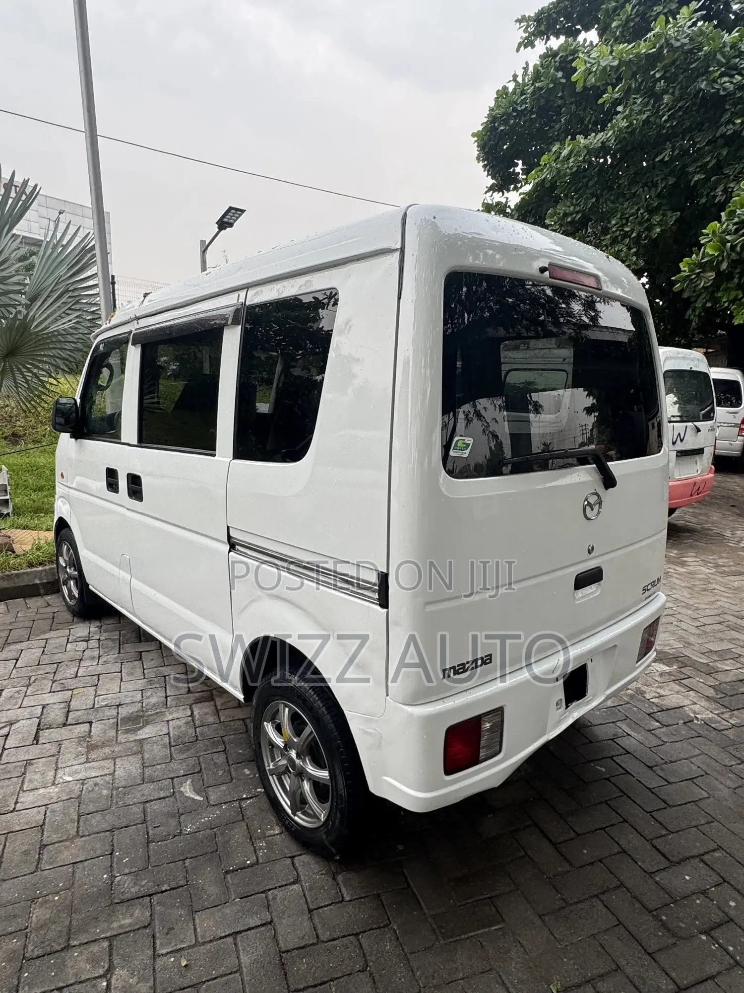 Suzuki Every 2012 White