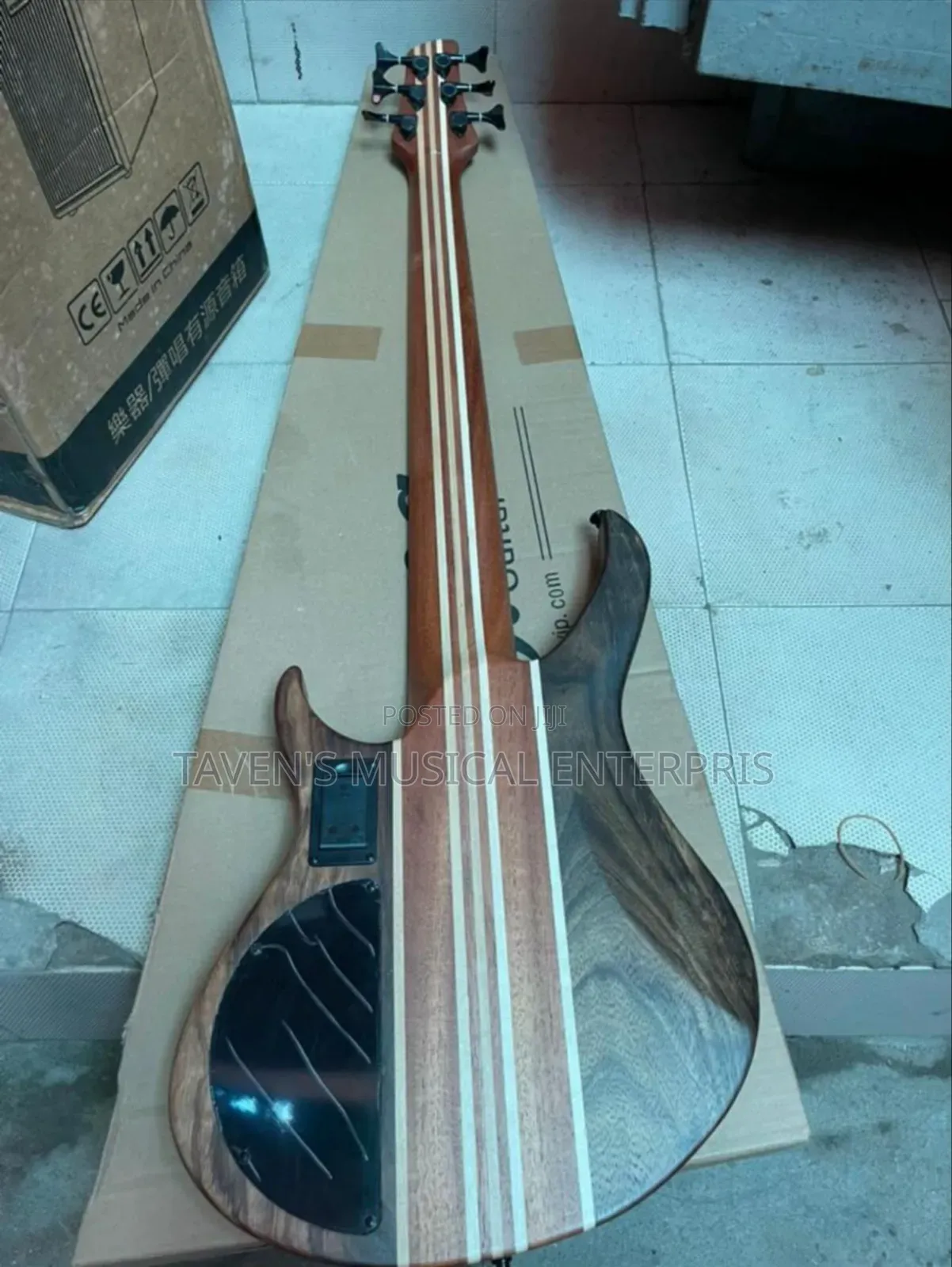 Magna Six Strings Active
