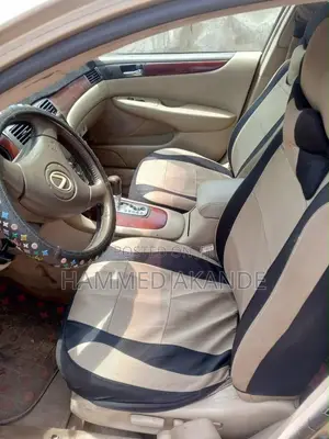 Lexus ES 300 2004 Gold