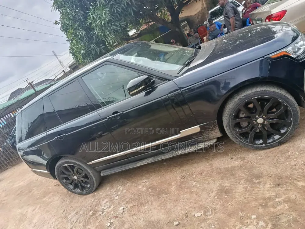 Land Rover Range Rover Vogue 2015 Black