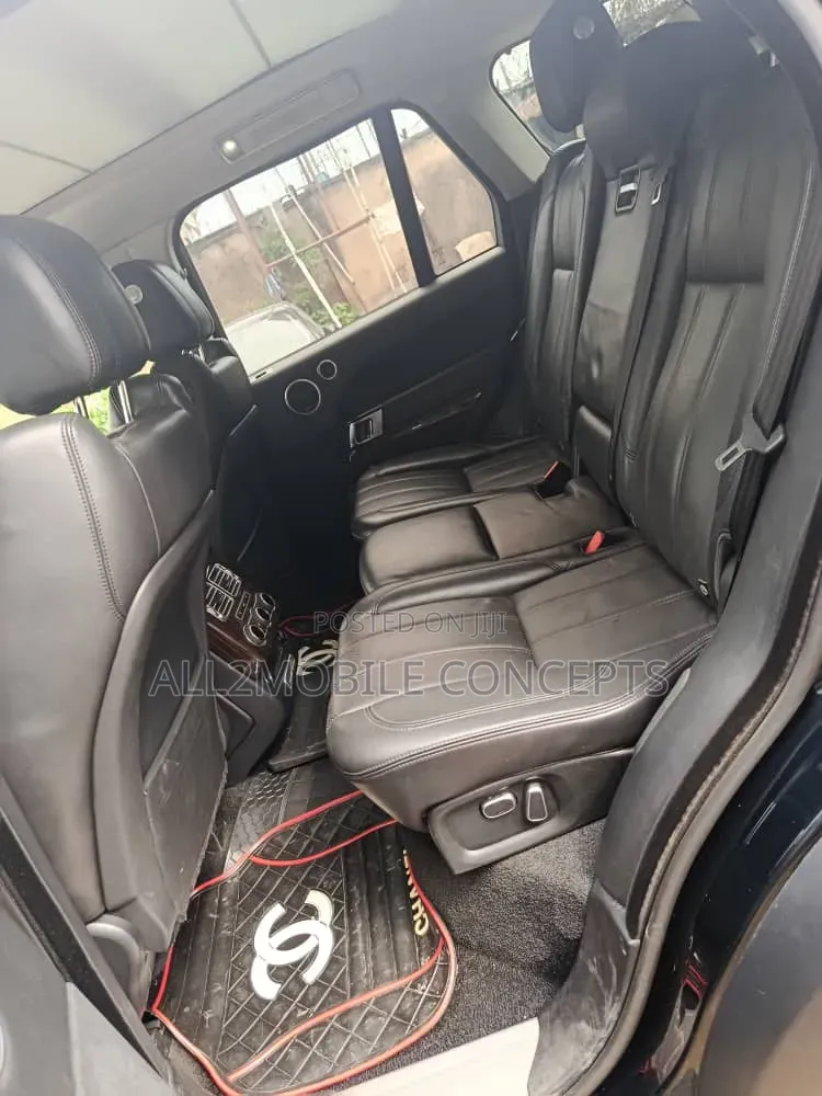 Land Rover Range Rover Vogue 2015 Black