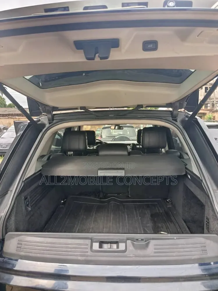 Land Rover Range Rover Vogue 2015 Black