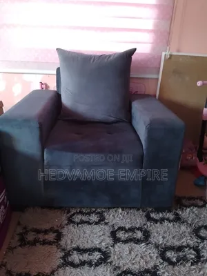 Single Chair