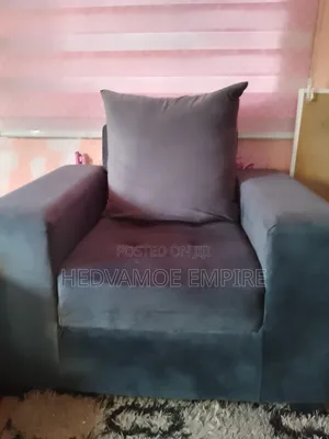 Single Chair
