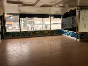 Shop/Office Space on a Busy Rd at Lekki Phase 1 for Rent