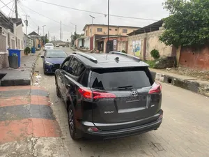 Toyota RAV4 2016 Gray