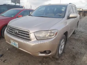 Toyota Highlander 2008 Gold