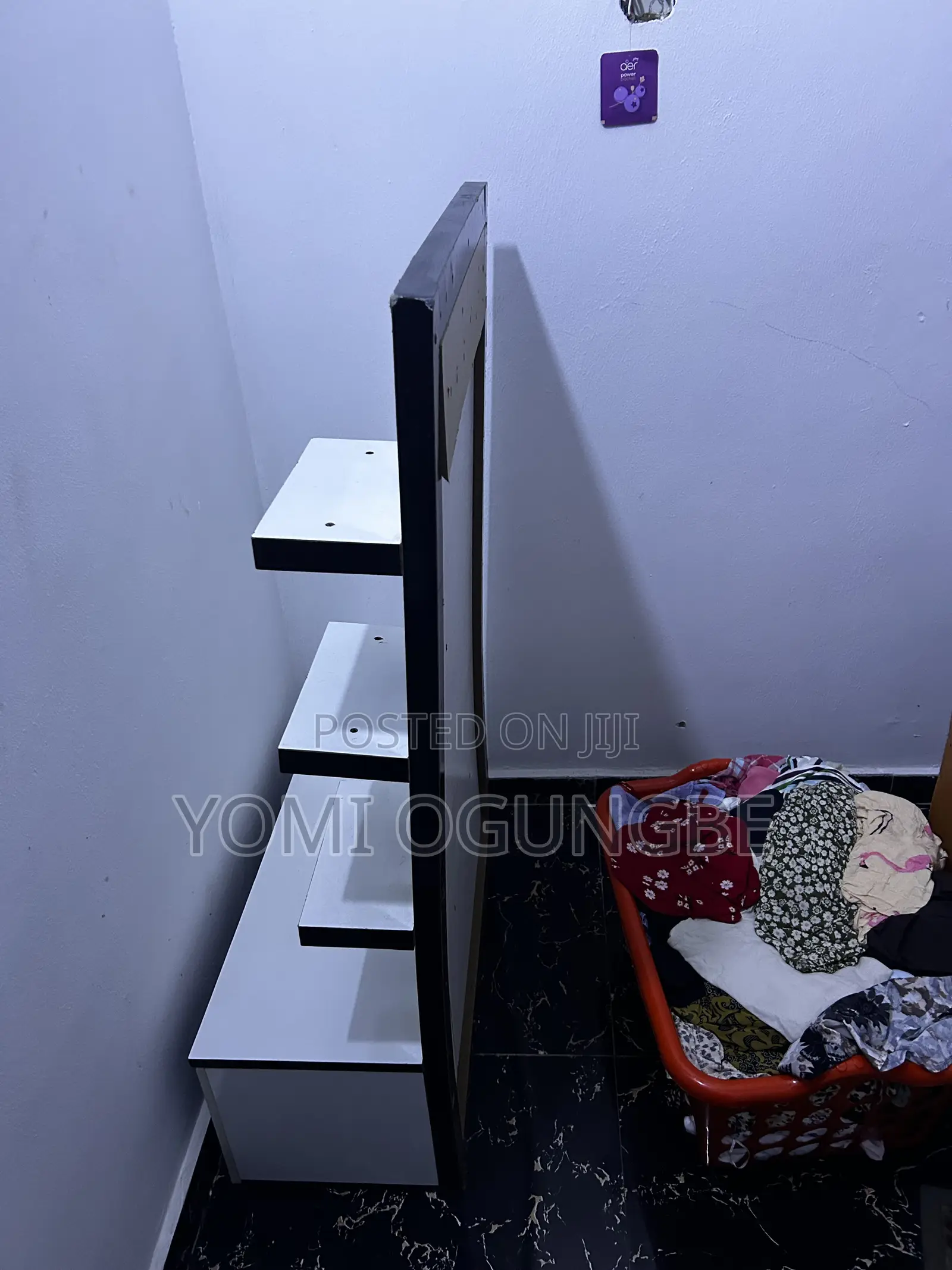 Hanging Dresser