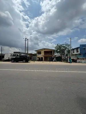 4 Room Office Space to Let Opposite Liberty Stadium Ring Road Ibadan