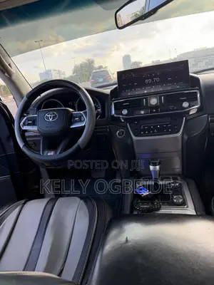 Toyota Land Cruiser 2025 Black