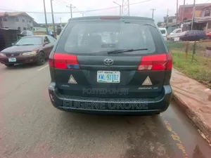 Toyota Sienna 2005 Gray
