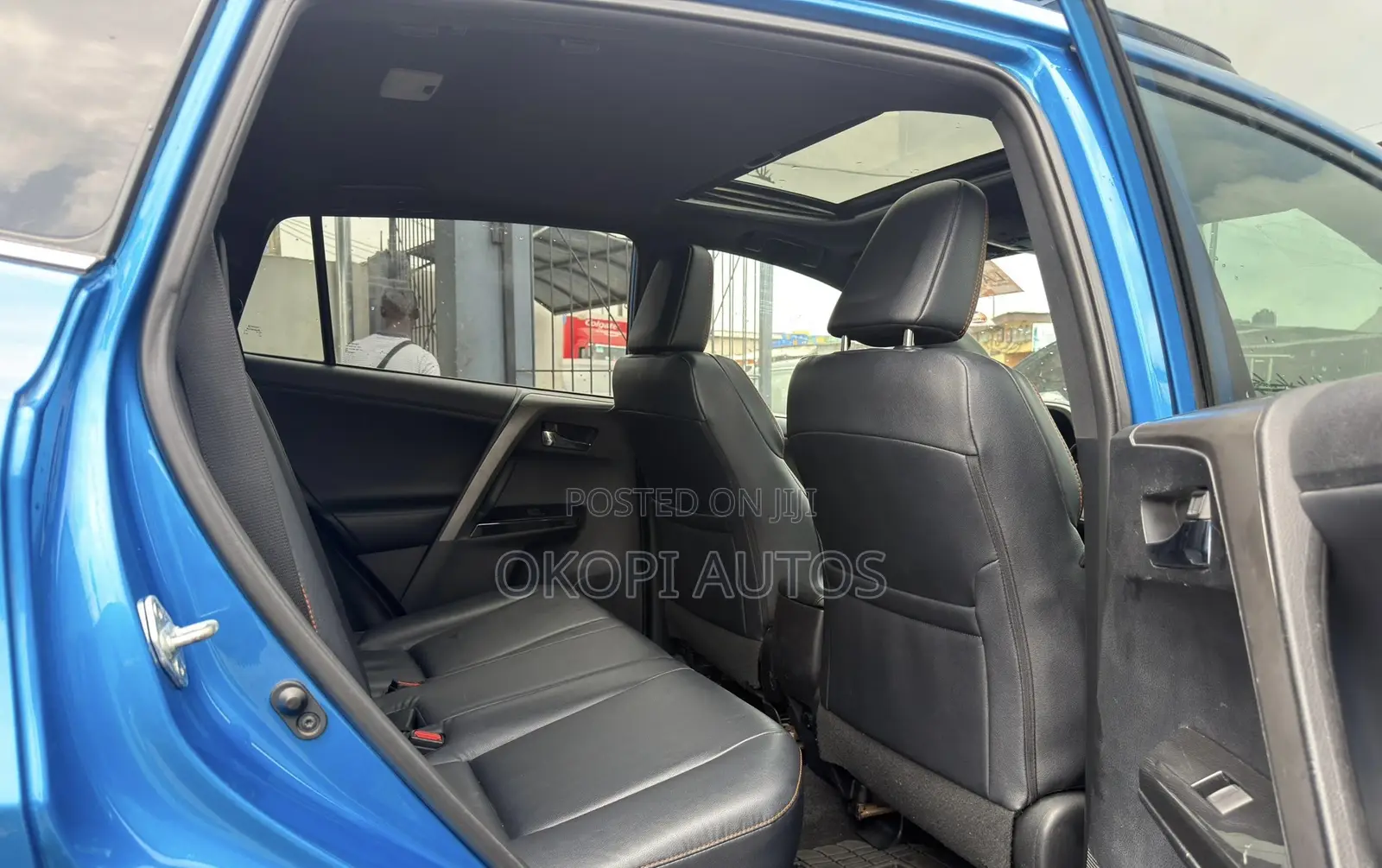 Toyota RAV4 2016 Blue