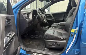 Toyota RAV4 2016 Blue